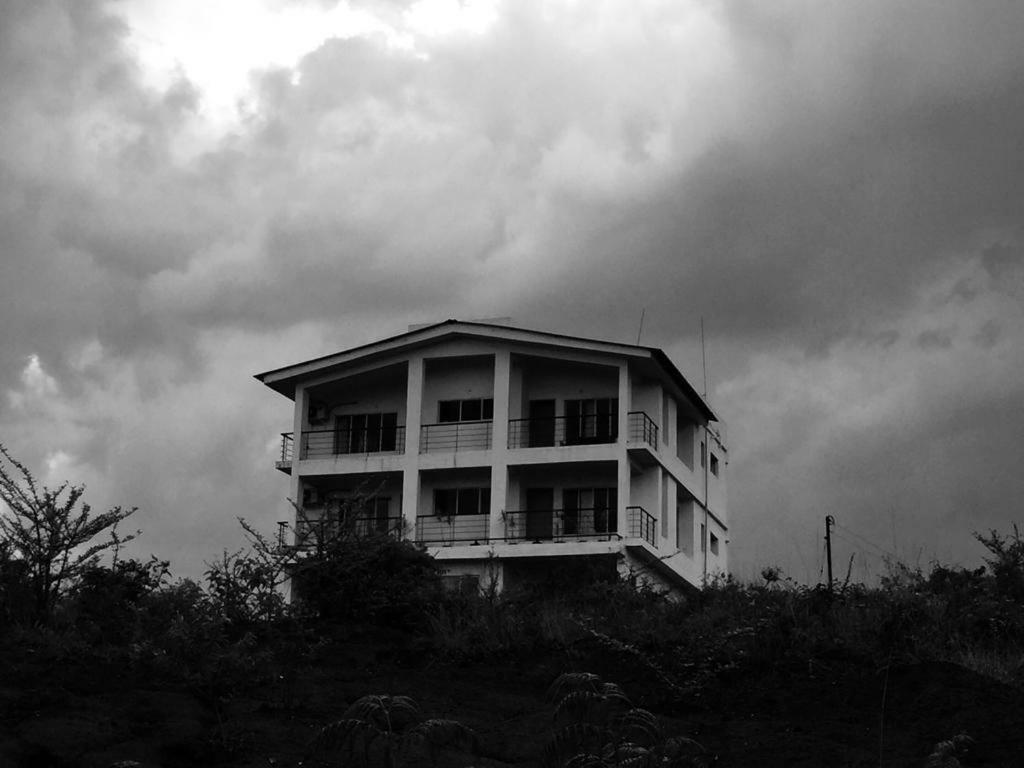 Konark Villa Mahābaleshwar Buitenkant foto